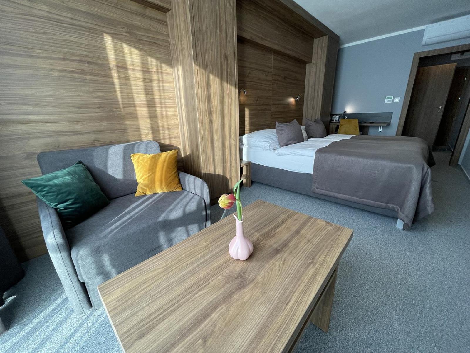 Kaluža Hotel Eurobus מראה חיצוני תמונה