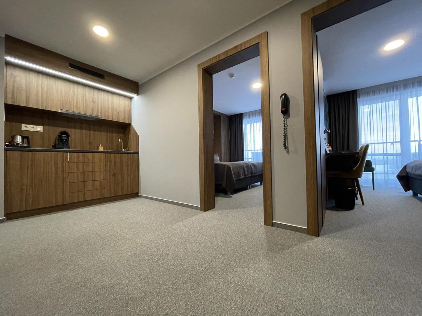 Kaluža Hotel Eurobus מראה חיצוני תמונה