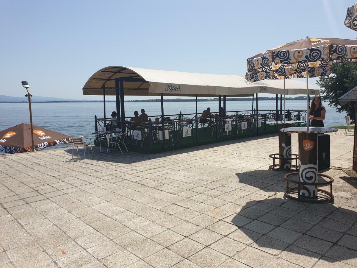 Kaluža Hotel Eurobus מראה חיצוני תמונה